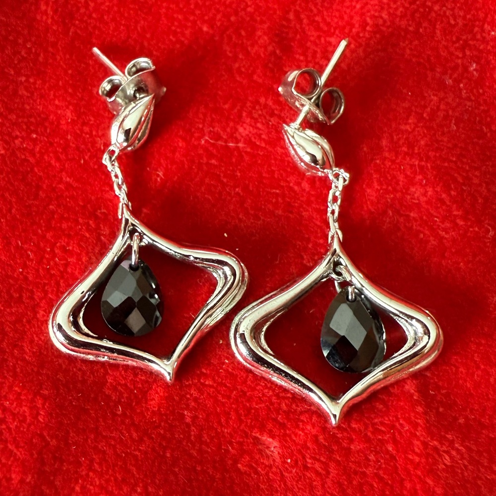 New Stylish Silver and Black Dangle Earrings